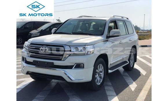 Buy Import Toyota Land Cruiser White Car in Import - Dubai in Akmecet Buy Import Toyota Land Cruiser White Car in Import - Dubai in Akmecet