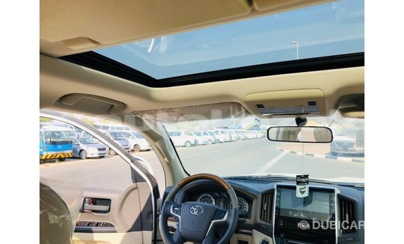 Buy Import Toyota Land Cruiser White Car in Import - Dubai in Akmecet Buy Import Toyota Land Cruiser White Car in Import - Dubai in Akmecet