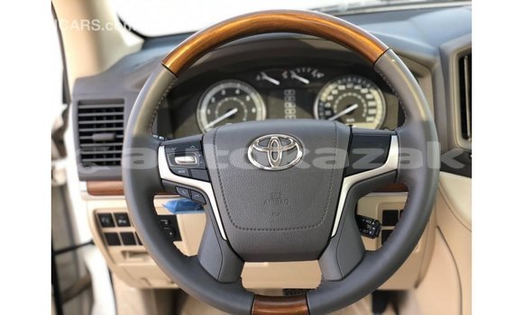 Buy Import Toyota Land Cruiser White Car in Import - Dubai in Akmecet Buy Import Toyota Land Cruiser White Car in Import - Dubai in Akmecet