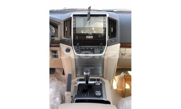 Buy Import Toyota Land Cruiser White Car in Import - Dubai in Akmecet Buy Import Toyota Land Cruiser White Car in Import - Dubai in Akmecet