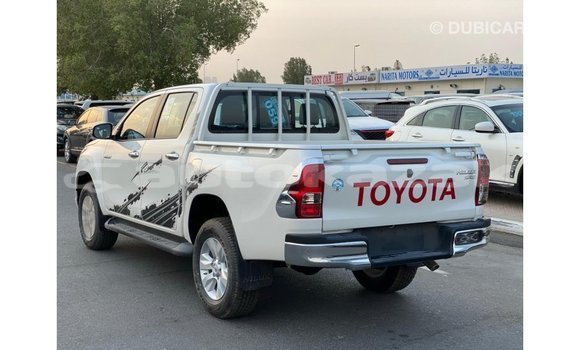 Buy Import Toyota Hilux White Car in Import - Dubai in Akmecet Buy Import Toyota Hilux White Car in Import - Dubai in Akmecet