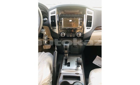 Buy Import Mitsubishi Pajero Black Car in Import - Dubai in Akmecet Buy Import Mitsubishi Pajero Black Car in Import - Dubai in Akmecet
