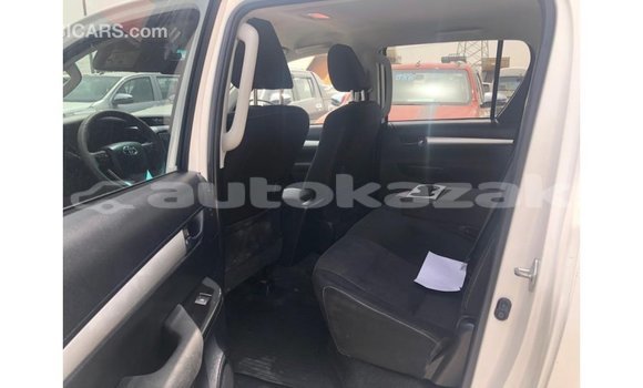 Buy Import Toyota Hilux White Car in Import - Dubai in Akmecet Buy Import Toyota Hilux White Car in Import - Dubai in Akmecet