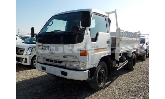Buy Import Toyota Dyna White Car in Import - Dubai in Akmecet Buy Import Toyota Dyna White Car in Import - Dubai in Akmecet