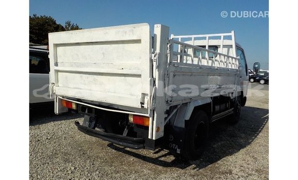 Buy Import Toyota Dyna White Car in Import - Dubai in Akmecet Buy Import Toyota Dyna White Car in Import - Dubai in Akmecet