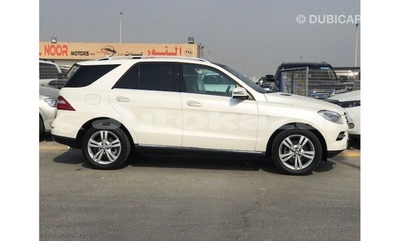 Buy Import Mercedes-Benz 190 White Car in Import - Dubai in Akmecet Buy Import Mercedes-Benz 190 White Car in Import - Dubai in Akmecet