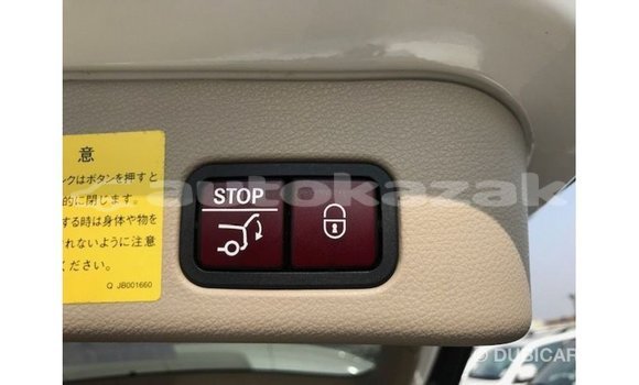 Buy Import Mercedes-Benz 190 White Car in Import - Dubai in Akmecet Buy Import Mercedes-Benz 190 White Car in Import - Dubai in Akmecet