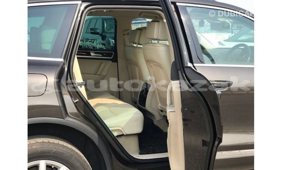 Buy Import Volkswagen Touareg Brown Car in Import - Dubai in Akmecet Buy Import Volkswagen Touareg Brown Car in Import - Dubai in Akmecet