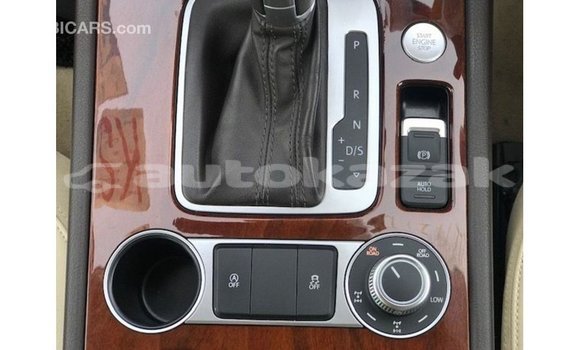 Buy Import Volkswagen Touareg Brown Car in Import - Dubai in Akmecet Buy Import Volkswagen Touareg Brown Car in Import - Dubai in Akmecet