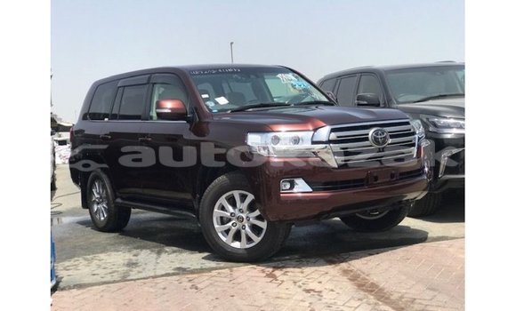 Buy Import Toyota Land Cruiser Red Car in Import - Dubai in Akmecet