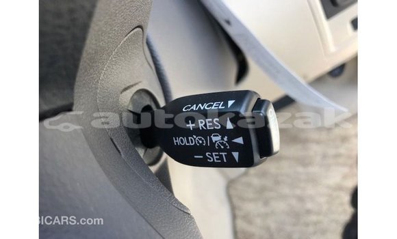 Buy Import Toyota Land Cruiser White Car in Import - Dubai in Akmecet Buy Import Toyota Land Cruiser White Car in Import - Dubai in Akmecet