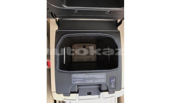 Buy Import Toyota Land Cruiser White Car in Import - Dubai in Akmecet Buy Import Toyota Land Cruiser White Car in Import - Dubai in Akmecet