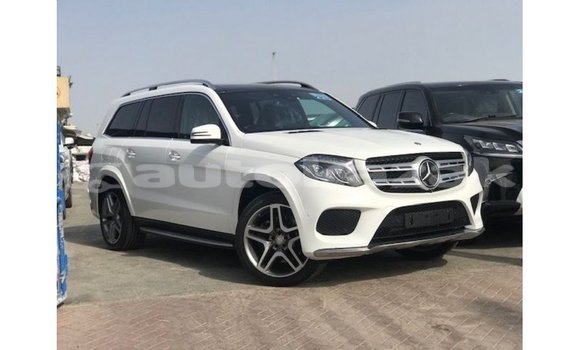 Buy Import Mercedes-Benz 190 White Car in Import - Dubai in Akmecet