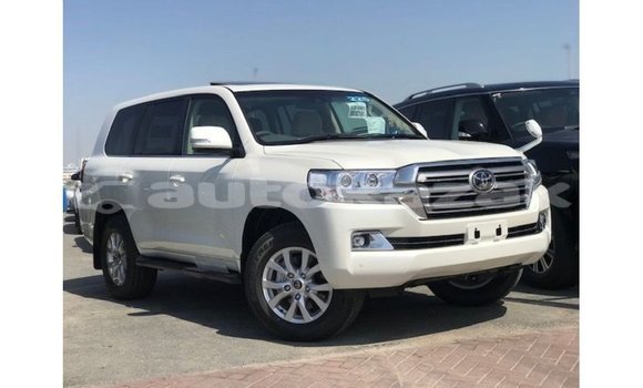 Buy Import Toyota Land Cruiser White Car in Import - Dubai in Akmecet Buy Import Toyota Land Cruiser White Car in Import - Dubai in Akmecet