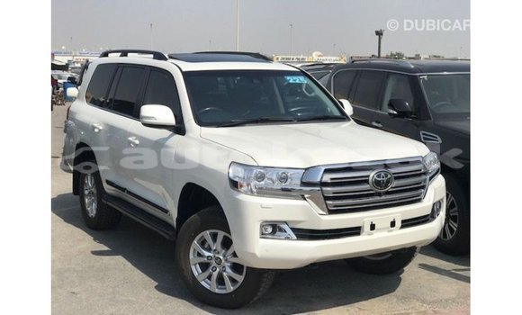 Buy Import Toyota Land Cruiser White Car in Import - Dubai in Akmecet Buy Import Toyota Land Cruiser White Car in Import - Dubai in Akmecet