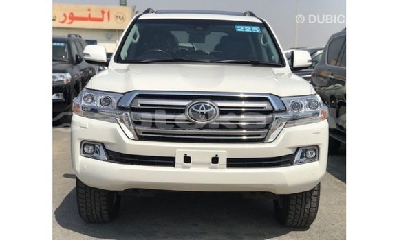 Buy Import Toyota Land Cruiser White Car in Import - Dubai in Akmecet Buy Import Toyota Land Cruiser White Car in Import - Dubai in Akmecet