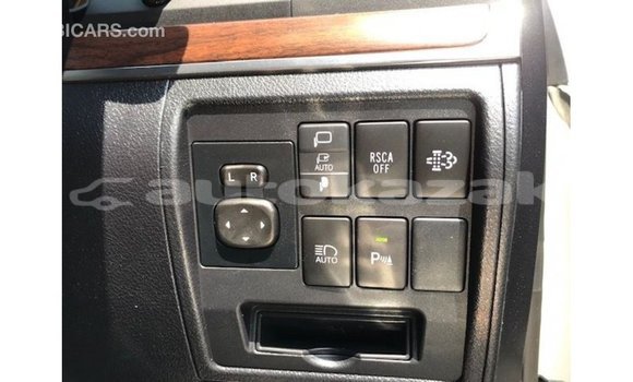 Buy Import Toyota Land Cruiser White Car in Import - Dubai in Akmecet Buy Import Toyota Land Cruiser White Car in Import - Dubai in Akmecet