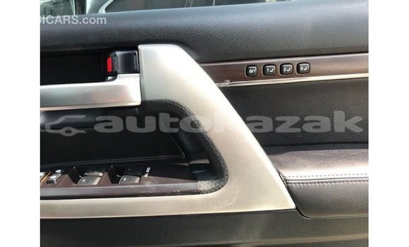 Buy Import Toyota Land Cruiser White Car in Import - Dubai in Akmecet Buy Import Toyota Land Cruiser White Car in Import - Dubai in Akmecet