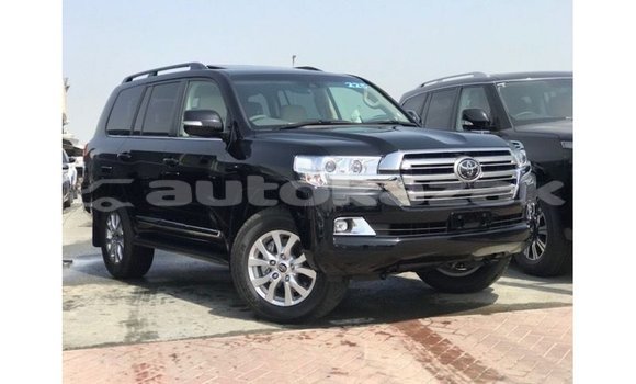Buy Import Toyota Land Cruiser Black Car in Import - Dubai in Akmecet