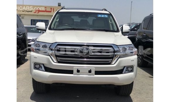 Buy Import Toyota Land Cruiser White Car in Import - Dubai in Akmecet Buy Import Toyota Land Cruiser White Car in Import - Dubai in Akmecet