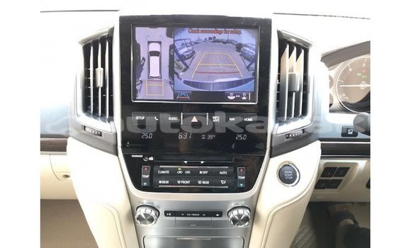 Buy Import Toyota Land Cruiser White Car in Import - Dubai in Akmecet Buy Import Toyota Land Cruiser White Car in Import - Dubai in Akmecet