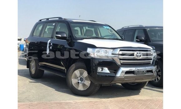 Buy Import Toyota Land Cruiser Black Car in Import - Dubai in Akmecet