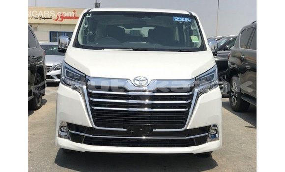 Buy Import Toyota Granvia White Car in Import - Dubai in Akmecet Buy Import Toyota Granvia White Car in Import - Dubai in Akmecet