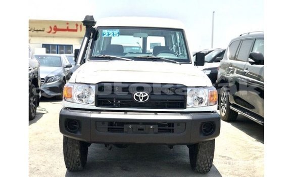 Buy Import Toyota Land Cruiser White Car in Import - Dubai in Akmecet Buy Import Toyota Land Cruiser White Car in Import - Dubai in Akmecet