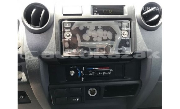 Buy Import Toyota Land Cruiser White Car in Import - Dubai in Akmecet Buy Import Toyota Land Cruiser White Car in Import - Dubai in Akmecet