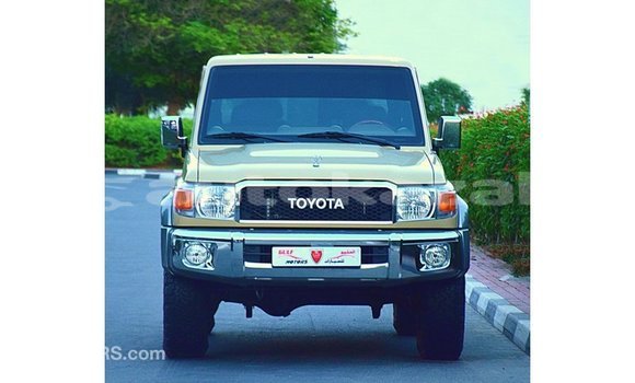 Buy Import Toyota Land Cruiser Beige Car in Import - Dubai in Akmecet Buy Import Toyota Land Cruiser Beige Car in Import - Dubai in Akmecet