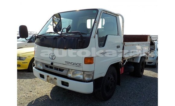 Buy Import Toyota Dyna White Car in Import - Dubai in Akmecet Buy Import Toyota Dyna White Car in Import - Dubai in Akmecet