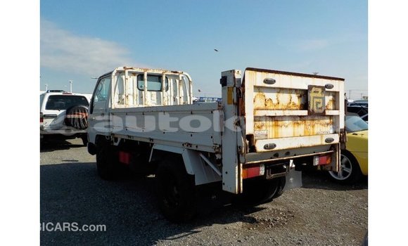 Buy Import Toyota Dyna White Car in Import - Dubai in Akmecet Buy Import Toyota Dyna White Car in Import - Dubai in Akmecet