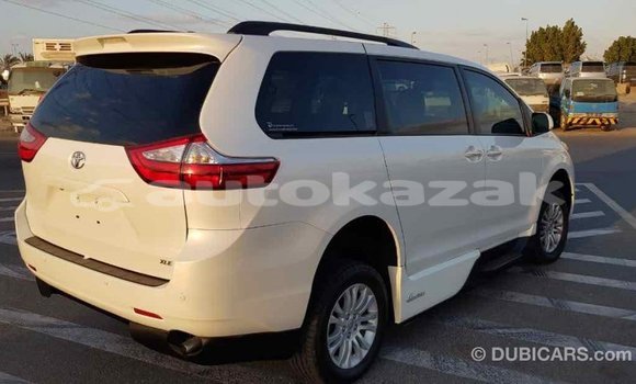 Buy Import Toyota Sienna White Car in Import - Dubai in Akmecet Buy Import Toyota Sienna White Car in Import - Dubai in Akmecet