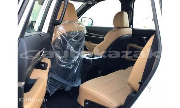 Buy Import Kia Carens White Car in Import - Dubai in Akmecet Buy Import Kia Carens White Car in Import - Dubai in Akmecet