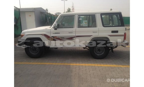 Buy Import Toyota Land Cruiser White Car in Import - Dubai in Akmecet Buy Import Toyota Land Cruiser White Car in Import - Dubai in Akmecet