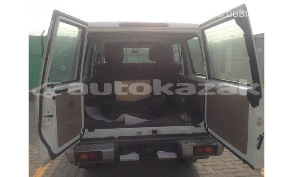 Buy Import Toyota Land Cruiser White Car in Import - Dubai in Akmecet Buy Import Toyota Land Cruiser White Car in Import - Dubai in Akmecet