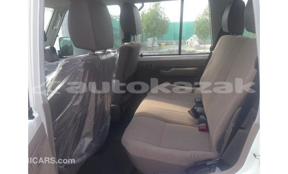Buy Import Toyota Land Cruiser White Car in Import - Dubai in Akmecet Buy Import Toyota Land Cruiser White Car in Import - Dubai in Akmecet
