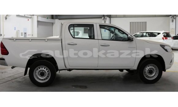 Buy Import Toyota Hilux White Car in Import - Dubai in Akmecet Buy Import Toyota Hilux White Car in Import - Dubai in Akmecet