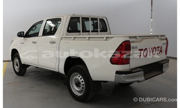 Buy Import Toyota Hilux White Car in Import - Dubai in Akmecet Buy Import Toyota Hilux White Car in Import - Dubai in Akmecet