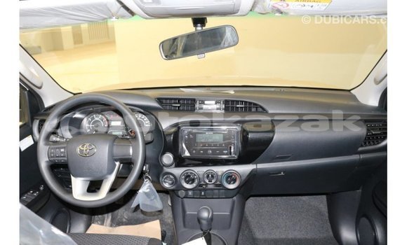 Buy Import Toyota Hilux White Car in Import - Dubai in Akmecet Buy Import Toyota Hilux White Car in Import - Dubai in Akmecet