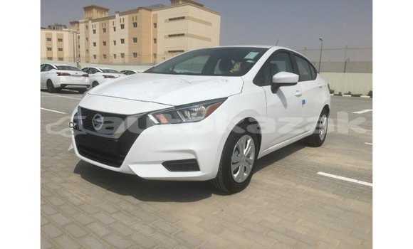 Buy Import Nissan Sunny White Car in Import - Dubai in Akmecet