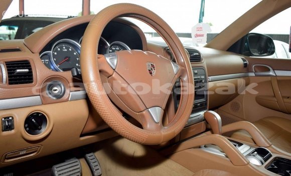 Buy Import Porsche Cayenne Green Car in Import - Dubai in Akmecet Buy Import Porsche Cayenne Green Car in Import - Dubai in Akmecet