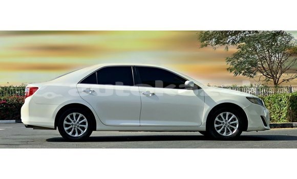 Buy Import Toyota Camry White Car in Import - Dubai in Akmecet Buy Import Toyota Camry White Car in Import - Dubai in Akmecet