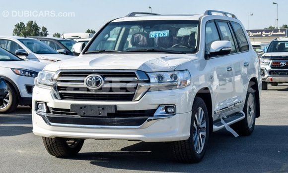 Buy Import Toyota Land Cruiser White Car in Import - Dubai in Akmecet Buy Import Toyota Land Cruiser White Car in Import - Dubai in Akmecet