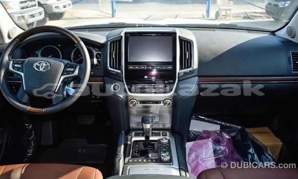 Buy Import Toyota Land Cruiser White Car in Import - Dubai in Akmecet Buy Import Toyota Land Cruiser White Car in Import - Dubai in Akmecet