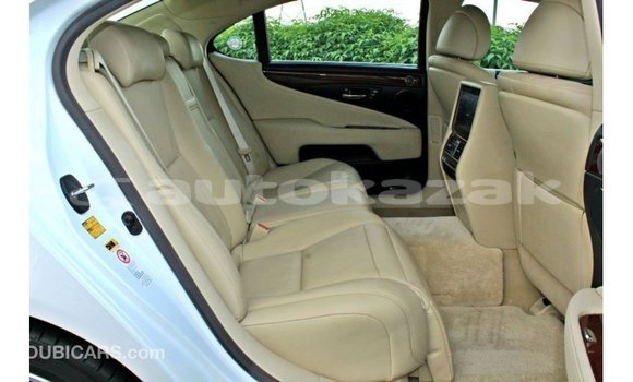 Buy Import Lexus LS White Car in Import - Dubai in Akmecet Buy Import Lexus LS White Car in Import - Dubai in Akmecet