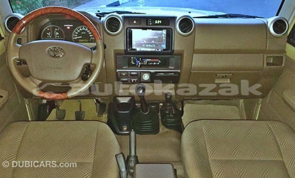 Buy Import Toyota Land Cruiser Beige Car in Import - Dubai in Akmecet Buy Import Toyota Land Cruiser Beige Car in Import - Dubai in Akmecet