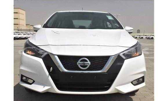 Buy Import Nissan Sunny White Car in Import - Dubai in Akmecet