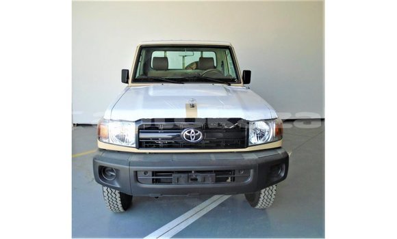 Buy Import Toyota Land Cruiser Beige Car in Import - Dubai in Akmecet Buy Import Toyota Land Cruiser Beige Car in Import - Dubai in Akmecet