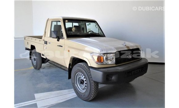 Buy Import Toyota Land Cruiser Beige Car in Import - Dubai in Akmecet Buy Import Toyota Land Cruiser Beige Car in Import - Dubai in Akmecet
